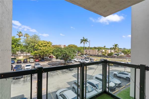2055 SW 122nd Ave #326, Unincorporated Dade County, Florida 33175, image 3