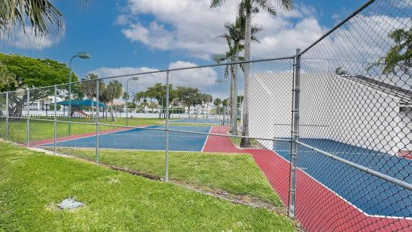 6320 NW 173rd St, Hialeah, Florida 33015, image 3