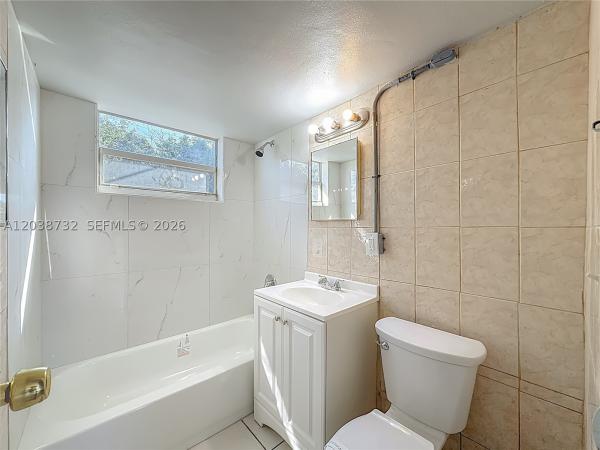 Collier City, 2408 NW 8th St, Pompano Beach, Florida 33069, image 2
