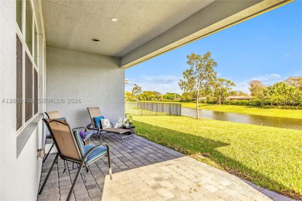 Veleiros At Crystal Lake, 4242 Rosa Dr, Deerfield Beach, Florida 33064, image 2