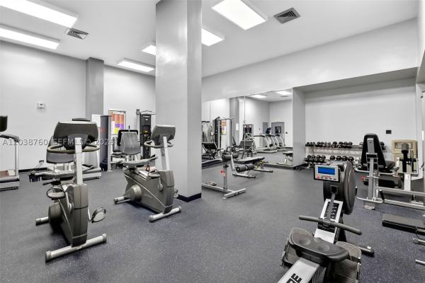 Winston Towers 500, 301 174th St #1905, Sunny Isles Beach, Florida 33160, image 3