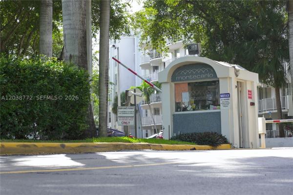 482 NW 165th Street Rd #A-504, Unincorporated Dade County, Florida 33169, image 2