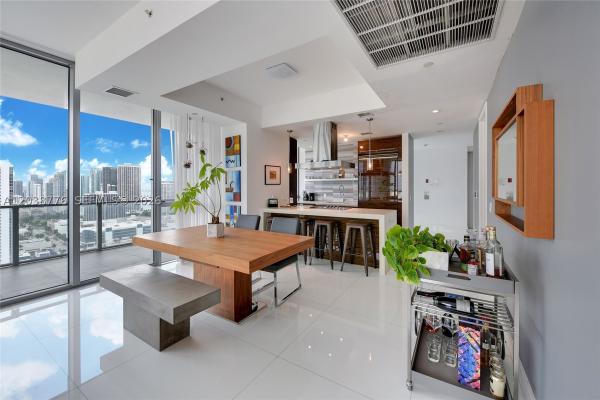 Marquis Residences, 1100 Biscayne Blvd #3205, Miami, Florida 33132, image 2