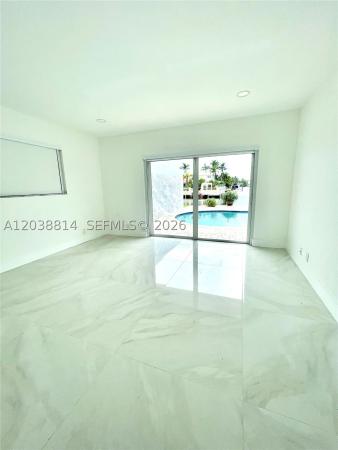 Lake Estates, 5721 Bayview Dr, Fort Lauderdale, Florida 33308, image 1