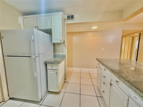 Cypress Bend, 2320 S Cypress Bend Dr #206, Pompano Beach, Florida 33069, image 2