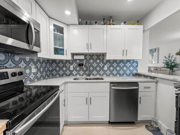 Environ 1, 7021 Environ Blvd #320, Lauderhill, Florida 33319, image 2