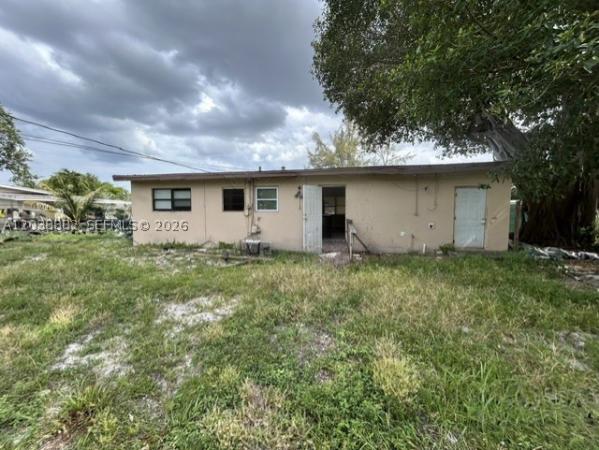 Lauderdale Manors, 1001 NW 13th Ct, Fort Lauderdale, Florida 33311, image 2