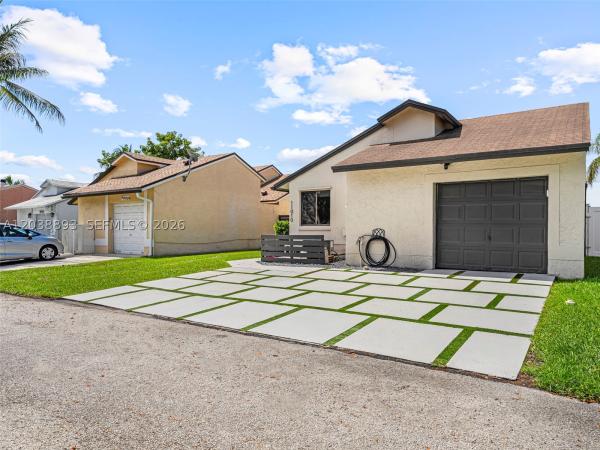 Woodbridge At Pembroke Lakes South, 11010 SW 13th St, Pembroke Pines, Florida 33025, image 1