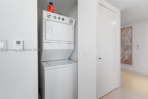 Icon Brickell Tower 1, 475 Brickell Ave #4315, Miami, Florida 33131, image 1