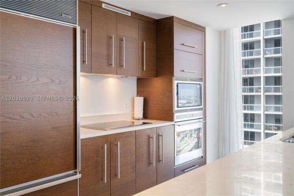 Icon Brickell Tower 1, 475 Brickell Ave #4315, Miami, Florida 33131, image 3