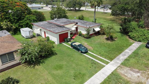 Downer Palms, 27 NW 18th St, Homestead, Florida 33030, image 3