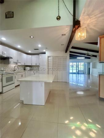 Villas At Carriage Hills Lakeside, 416 Briarwood Cir #2-24, Hollywood, Florida 33024, image 2