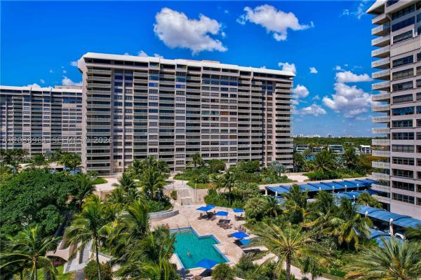Grove Isle, 2 Grove Isle Dr #B205, Miami, Florida 33133, image 2