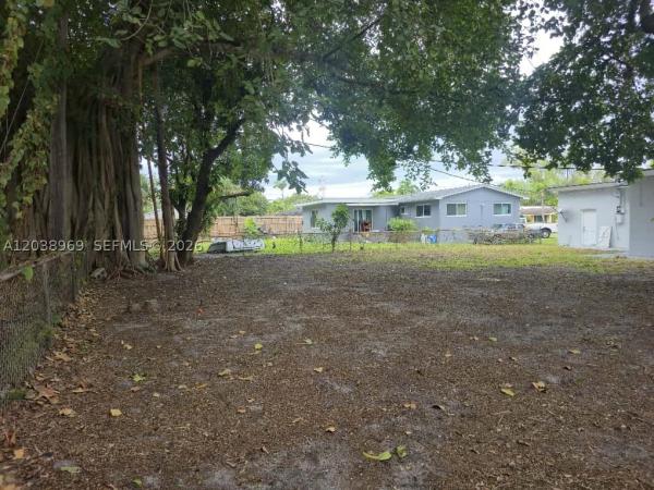 2530 NW 111th St, Unincorporated Dade County, Florida 33167, image 2