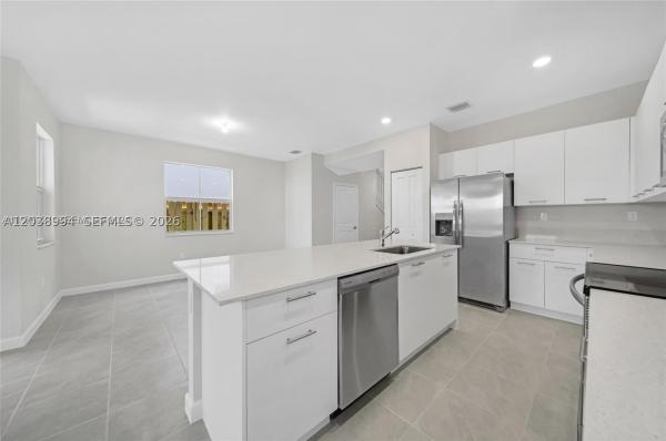 2373 NW 130th St, Unincorporated Dade County, Florida 33167, image 3
