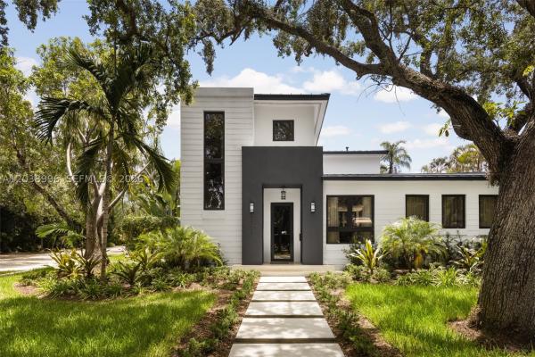 3303 Halissee St, Miami, Florida 33133, image 2