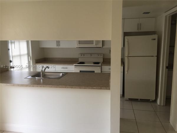 10808 N Kendall Dr #Q-4, Unincorporated Dade County, Florida 33176, image 1