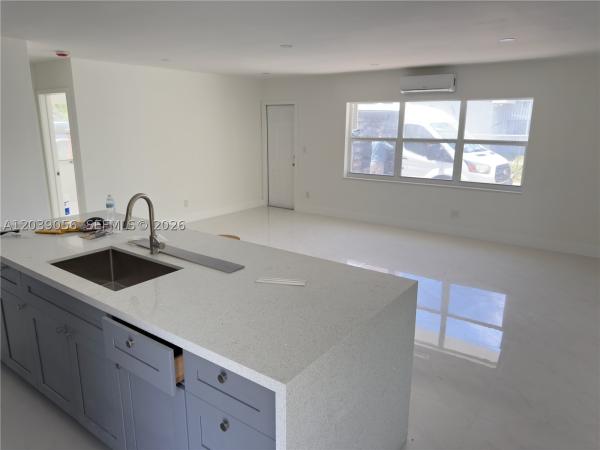 Fulford By The Sea, 2191 NE 167th St #5, North Miami Beach, Florida 33162, image 3