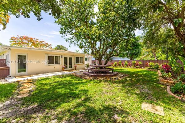 8920 NE 9th Ct, Unincorporated Dade County, Florida 33138, image 1