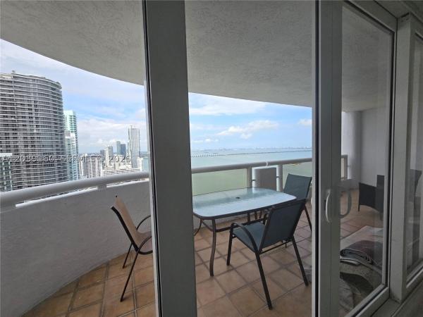 Miami, Florida 33132, image 1