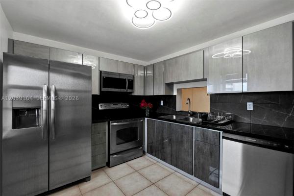 Meadowbrook Lakes View, 431 SE 3rd St #402, Dania Beach, Florida 33004, image 2