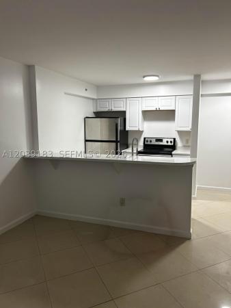 Pinehurst Club, 410 S Park Rd #1-104, Hollywood, Florida 33021, image 2