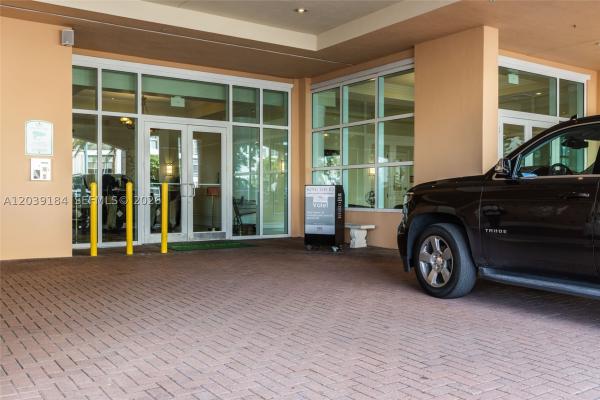 King David Of Sunny Isles, 17555 Atlantic Blvd #UPH-6, Sunny Isles Beach, Florida 33160, image 2