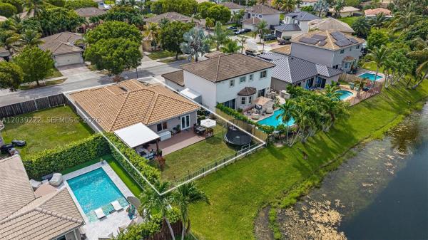 Pelican Bay At Old Cutler Lakes, 21105 SW 89th Pl, Cutler Bay, Florida 33189, image 1