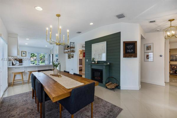 Pelican Bay At Old Cutler Lakes, 21105 SW 89th Pl, Cutler Bay, Florida 33189, image 2