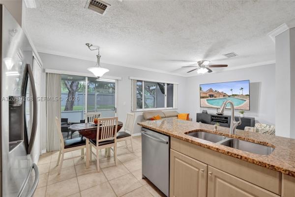 Malibu Bay, 806 NW 208th Way, Pembroke Pines, Florida 33029, image 3