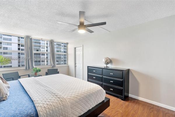 Del Prado, 18031 Biscayne Blvd #1401-3, Aventura, Florida 33160, image 3