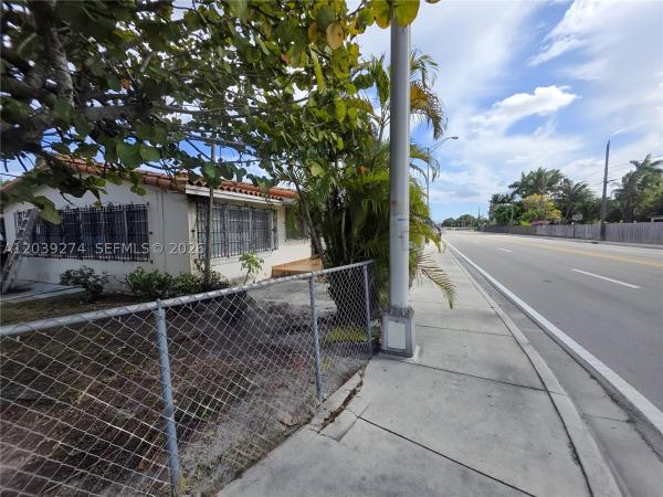 East Hialeah, 405 SE 4th Ave, Hialeah, Florida 33010, image 2