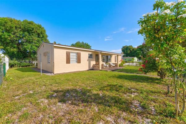 Golden Highland Estates, 15535 NW 27th Pl, Miami Gardens, Florida 33054, image 1