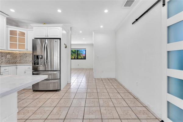 2914 SW 103rd Ct, Unincorporated Dade County, Florida 33165, image 3