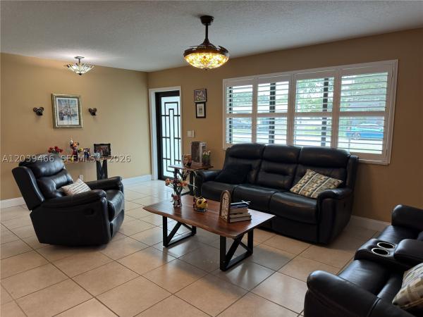 Hollywood Hills, 4301 Adams St, Hollywood, Florida 33021, image 2