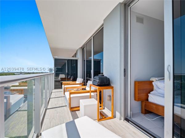 The Harbour South Tower, 16385 Biscayne Blvd #1117, North Miami Beach, Florida 33160, image 2