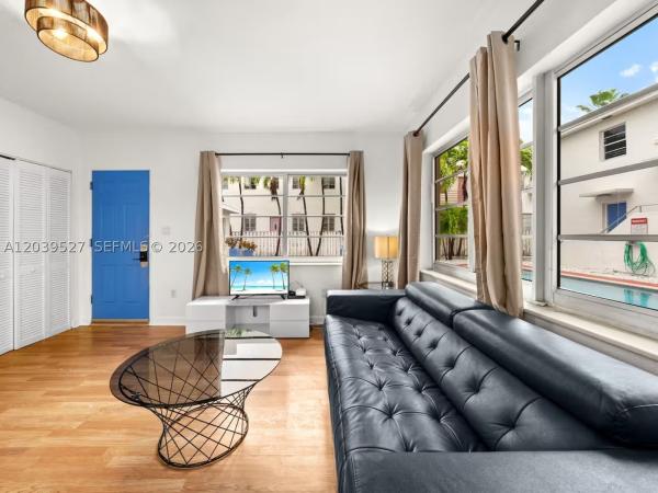 Lenox Manor, 1032 Michigan Ave #E, Miami Beach, Florida 33139, image 2