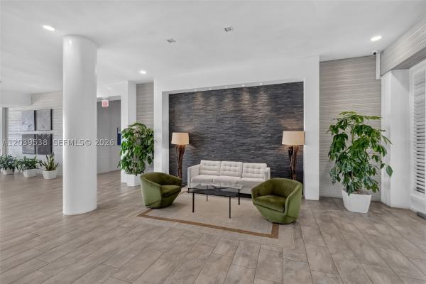 South Bay Club, 800 West Ave #533, Miami Beach, Florida 33139, image 1