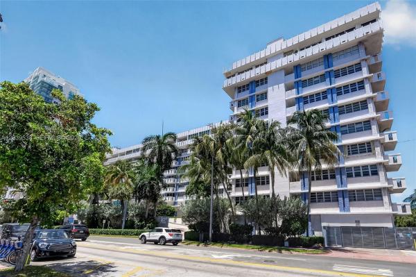 South Bay Club, 800 W Ave 533 #533, Miami Beach, Florida 33139, image 1