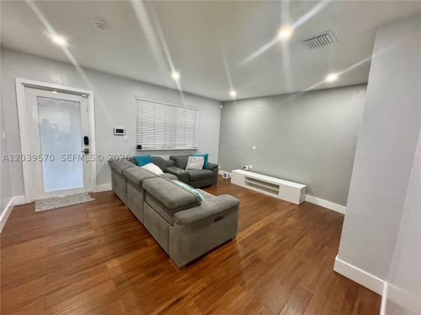 Driftwood Estates, 3010 N 73rd Ave, Hollywood, Florida 33024, image 1