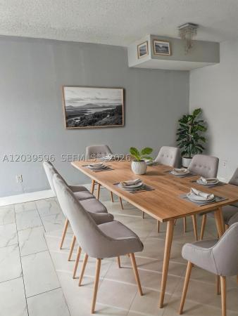 Galeria, 7211 W 24th Ave #2263, Hialeah, Florida 33016, image 2