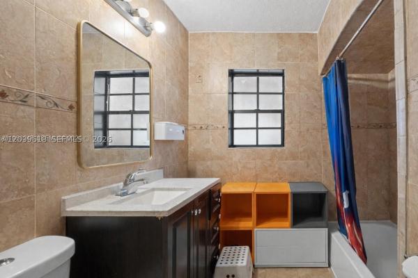 65 NW 118th St, Unincorporated Dade County, Florida 33168, image 2