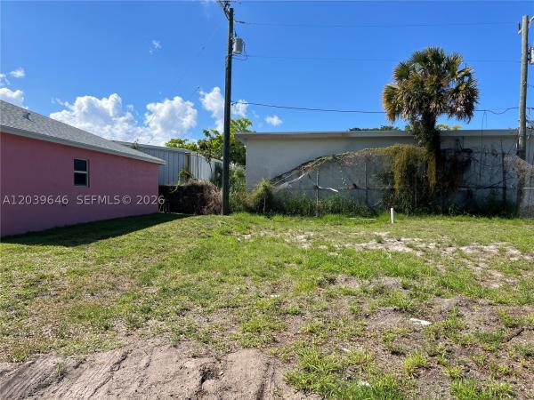 Palm Beach North, 535 Lilac Ct, West Palm Beach, Florida 33407, image 2