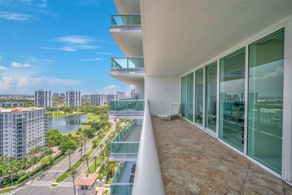 Towers Of Porto Vita South, 19955 NE 38th Ct #2204, Aventura, Florida 33180, image 3
