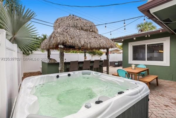 Pompano Beach Estates, 2580 SE 2nd Ct, Pompano Beach, Florida 33062, image 2
