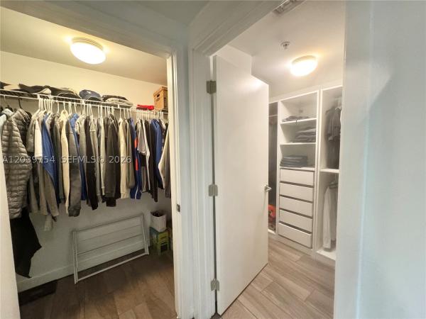 Le Parc At Brickell, 1600 SW 1st Ave #910, Miami, Florida 33129, image 1
