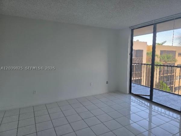 8635 NW 8th St #423, Unincorporated Dade County, Florida 33126, image 2