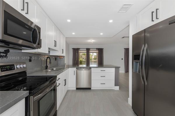 6653 SW 140th Ave, Unincorporated Dade County, Florida 33183, image 3