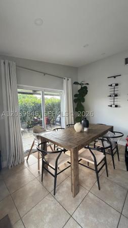 8121 SW 136th Pl, Unincorporated Dade County, Florida 33183, image 2