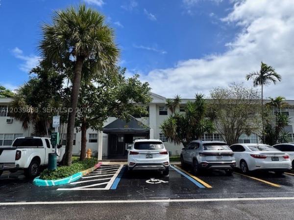 Harbor Island, 7925 West Dr #6, North Bay Village, Florida 33141, image 2